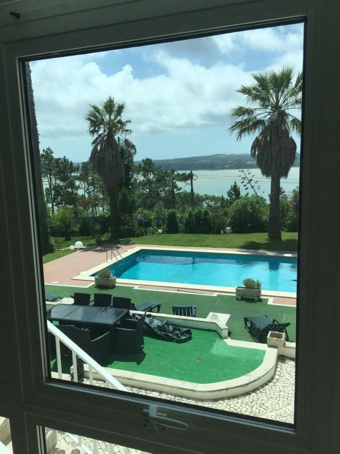 Casa Branca Guest House Foz do Arelho Exterior photo